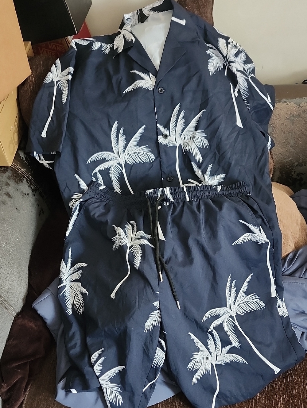 SHEIN Navy Blue Palm Tree Print Men’s Shorts